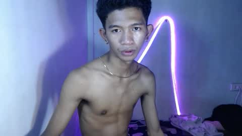 Snapshot of _rellvanxx chatting on 11-08-25, 11:36 _rellvanxx online show from 11-08-25, 11:36