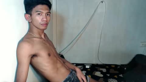 Snapshot of _rellvanxx chatting on 11-10-25, 12:20 _rellvanxx online show from 11-10-25, 12:20