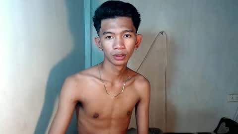 Snapshot of _rellvanxx chatting on 11-16-25, 04:40 _rellvanxx online show from 11-16-25, 04:40