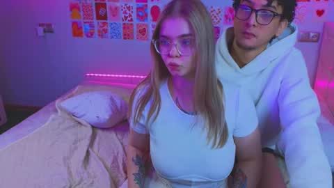 Snapshot of _reverse_gang_ chatting on 02-10-25, 06:42 LISSAPVT IS OPEN online show from 02-10-25, 06:42
