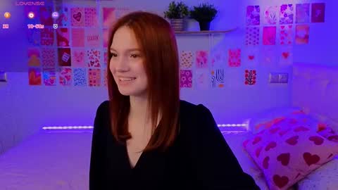 Snapshot of _reverse_gang_ chatting on 02-11-25, 10:04 LISSAPVT IS OPEN online show from 02-11-25, 10:04