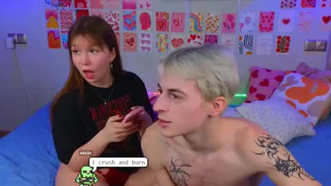 Snapshot of _reverse_gang_ chatting on 02-22-25, 01:13 LISSAPVT IS OPEN online show from 02-22-25, 01:13