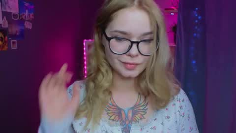 Snapshot of _reverse_gang_ chatting on 03-02-25, 12:42 LISSAPVT IS OPEN online show from 03-02-25, 12:42