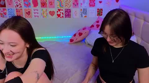 Snapshot of _reverse_gang_ chatting on 03-02-25, 06:40 LISSAPVT IS OPEN online show from 03-02-25, 06:40