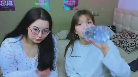 Snapshot of _reverse_gang_ chatting on 03-03-25, 02:48 LISSAPVT IS OPEN online show from 03-03-25, 02:48