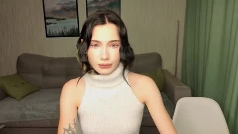 Snapshot of _reverse_gang_ chatting on 09-28-25, 04:40 LISSAPVT IS OPEN online show from 09-28-25, 04:40