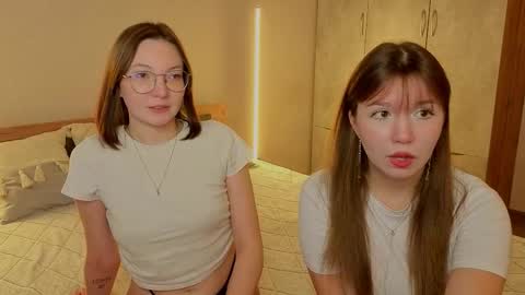 Snapshot of _reverse_gang_ chatting on 10-11-25, 04:12 LISSAPVT IS OPEN online show from 10-11-25, 04:12