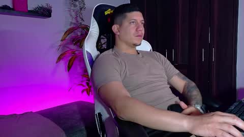 Roberto online show from 10-31-25, 08:37