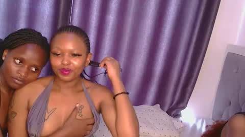 Snapshot of _roxxana chatting on 02-23-26, 08:01 Roxxana online show from 02-23-26, 08:01