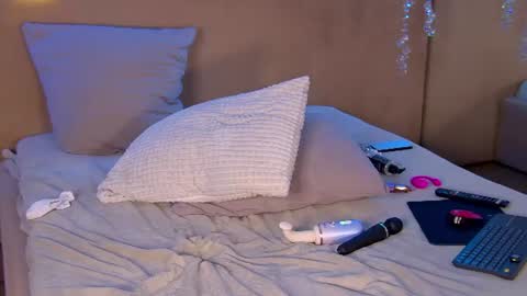 Roxy online show from 08-03-26, 09:04