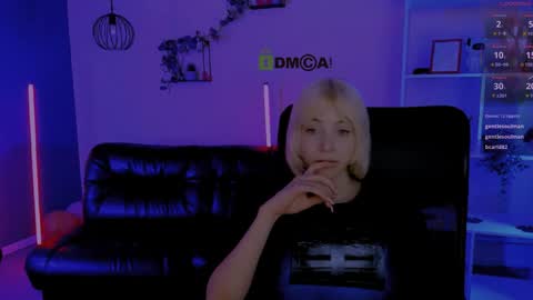 sabrina  online show from 04-25-26, 01:41