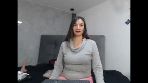 Snapshot of _samaanta_ chatting on 05-22-26, 10:37 Samanta online show from 05-22-26, 10:37