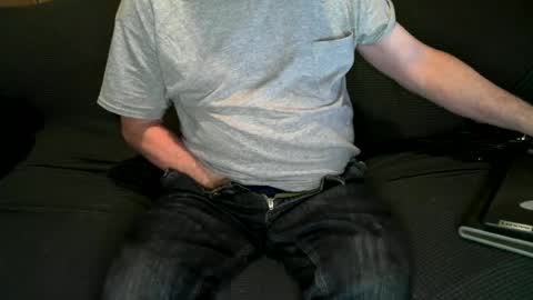 Snapshot of _samuel_ chatting on 06-15-26, 06:59 Samuel online show from 06-15-26, 06:59