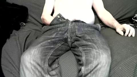 Snapshot of _samuel_ chatting on 06-27-26, 09:03 Samuel online show from 06-27-26, 09:03