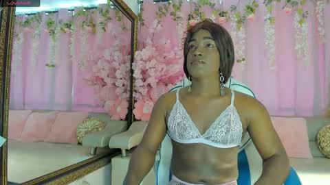 Snapshot of _samylove_ chatting on 05-10-26, 01:27 Sammy online show from 05-10-26, 01:27