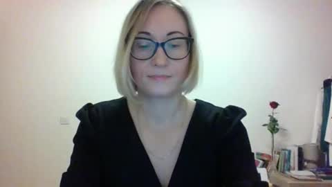 _sandyqueen__ online show from 11-30-25, 06:56