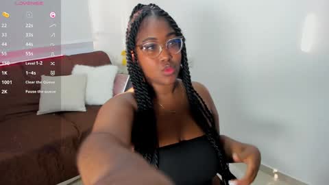 Snapshot of _sarah_banks chatting on 01-29-25, 12:13 Ms. JONES online show from 01-29-25, 12:13