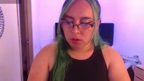 Snapshot of _sashagreey chatting on 10-20-25, 12:33 Sasha Greey online show from 10-20-25, 12:33