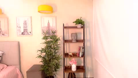 Snapshot of _sassy_girl chatting on 02-11-25, 06:22 Sassy Girl online show from 02-11-25, 06:22