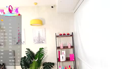 Snapshot of _sassy_girl chatting on 02-26-25, 06:00 Sassy Girl online show from 02-26-25, 06:00