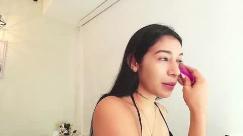 Snapshot of _sassy_girl chatting on 09-18-25, 06:21 Sassy Girl online show from 09-18-25, 06:21