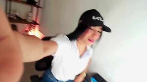 Snapshot of _sassy_girl chatting on 02-11-26, 06:13 Sassy Girl online show from 02-11-26, 06:13