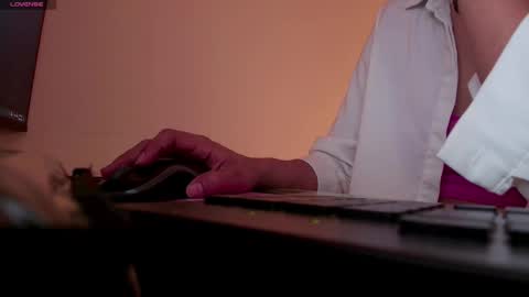 Snapshot of _sassy_girl chatting on 02-28-26, 11:00 Sassy Girl online show from 02-28-26, 11:00