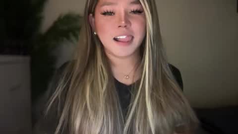 Snapshot of _seductive_jane chatting on 05-24-26, 12:32 ENAJ online show from 05-24-26, 12:32