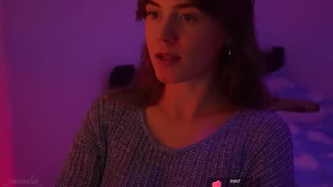 Snapshot of _sensualia_ chatting on 09-08-25, 06:40 Lia online show from 09-08-25, 06:40