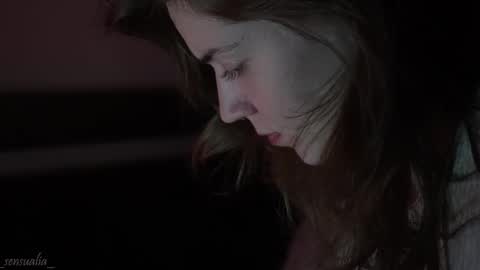 Snapshot of _sensualia_ chatting on 01-08-26, 11:29 Lia online show from 01-08-26, 11:29