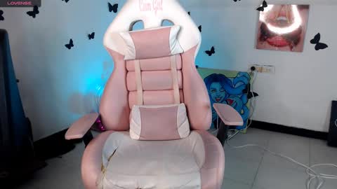 Snapshot of _serendepia_ chatting on 02-21-25, 09:02 Serendipia online show from 02-21-25, 09:02