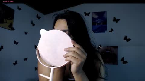 Snapshot of _serendepia_ chatting on 03-06-25, 06:08 Serendipia online show from 03-06-25, 06:08