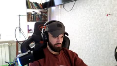 Snapshot of _serious_man chatting on 07-04-26, 11:27 Ask me online show from 07-04-26, 11:27