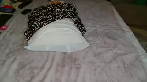 Snapshot of _sexxyleemama chatting on 11-09-25, 10:46 _sexxyleemama online show from 11-09-25, 10:46