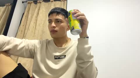 Juan Pablo-independent model online show from 01-04-25, 04:44