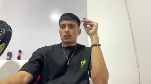 Juan Pablo-independent model online show from 01-07-25, 12:03