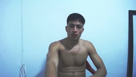 Juan Pablo-independent model online show from 11-26-25, 05:41