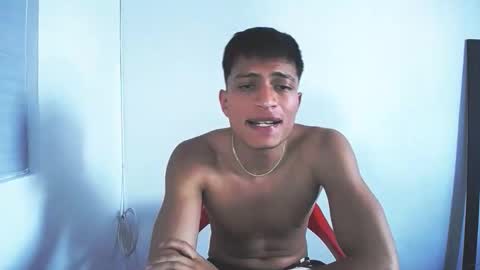 Juan Pablo-independent model online show from 12-22-25, 09:12