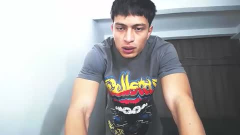 Juan Pablo-independent model online show from 03-17-26, 01:10