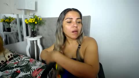 Snapshot of _sexyredhead_ chatting on 07-20-26, 12:40 KATA online show from 07-20-26, 12:40