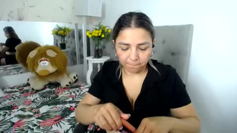 Snapshot of _sexyredhead_ chatting on 07-21-26, 12:07 KATA online show from 07-21-26, 12:07