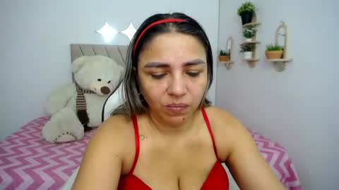 Snapshot of _sexyredhead_ chatting on 08-01-26, 12:37 KATA online show from 08-01-26, 12:37
