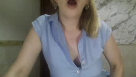 Snapshot of _sexyxsveta_ chatting on 07-23-26, 03:37 SexyXSveta online show from 07-23-26, 03:37