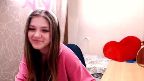 Mari online show from 01-11-25, 01:11