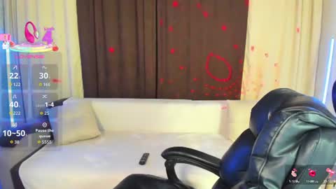  Shy Jenny  online show from 07-04-26, 05:30