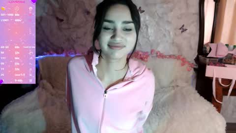 Snapshot of _shynikki chatting on 09-18-25, 03:30 _shynikki online show from 09-18-25, 03:30