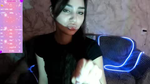 Snapshot of _shynikki chatting on 10-08-25, 04:10 _shynikki online show from 10-08-25, 04:10