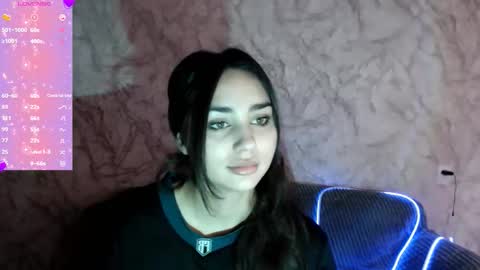 Snapshot of _shynikki chatting on 10-14-25, 02:23 _shynikki online show from 10-14-25, 02:23