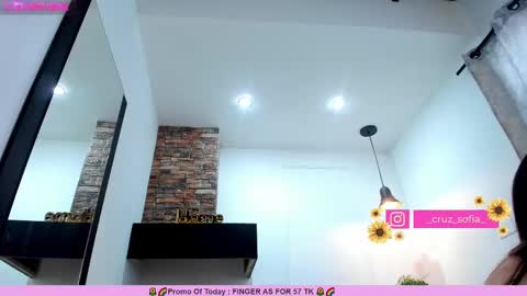 Snapshot of _sofia_cruz chatting on 02-18-25, 10:36 640 200 online show from 02-18-25, 10:36