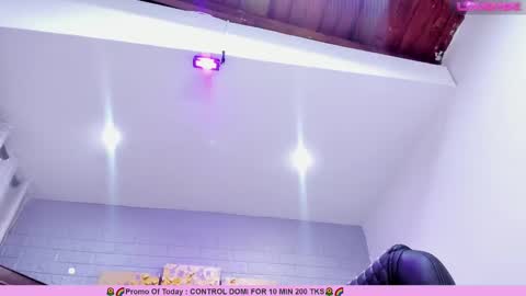 Snapshot of _sofia_cruz chatting on 02-27-25, 01:48 640 200 online show from 02-27-25, 01:48